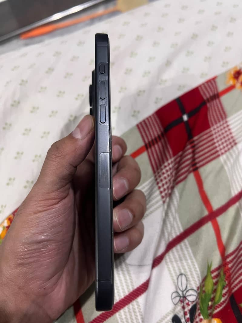 Iphone 15 pro max 2