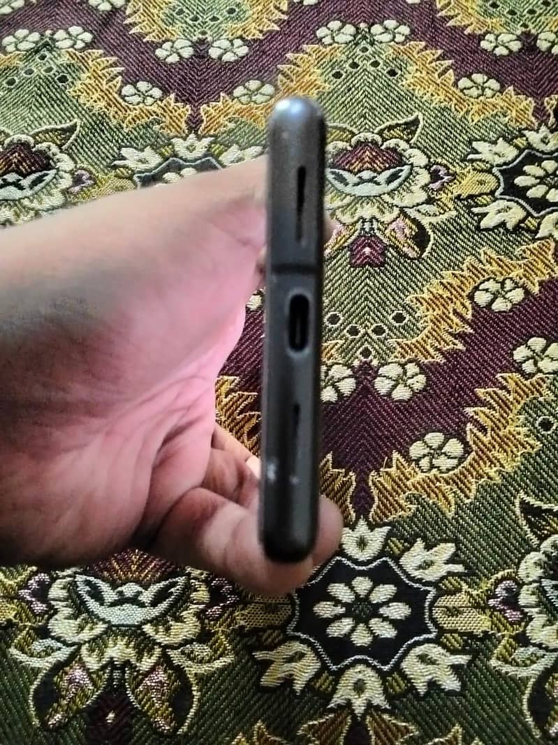 Google Pixel 7 4