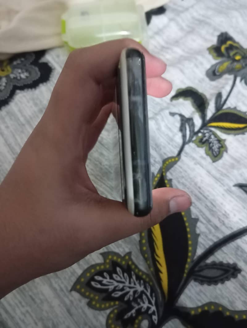Google Pixel 6a 4