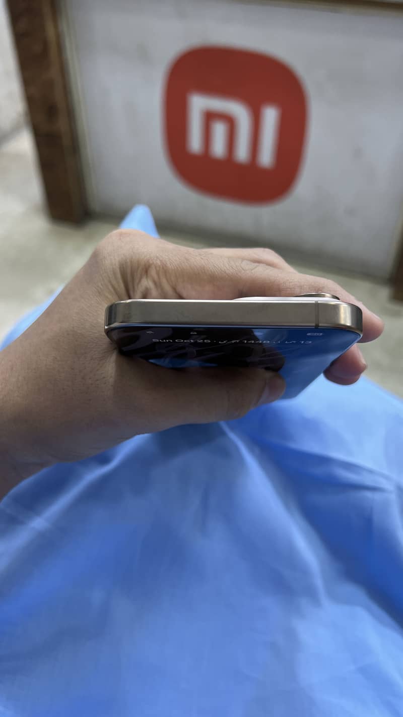 Apple iPhone 16 Pro Max 3