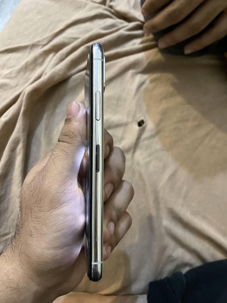Apple iPhone X 1