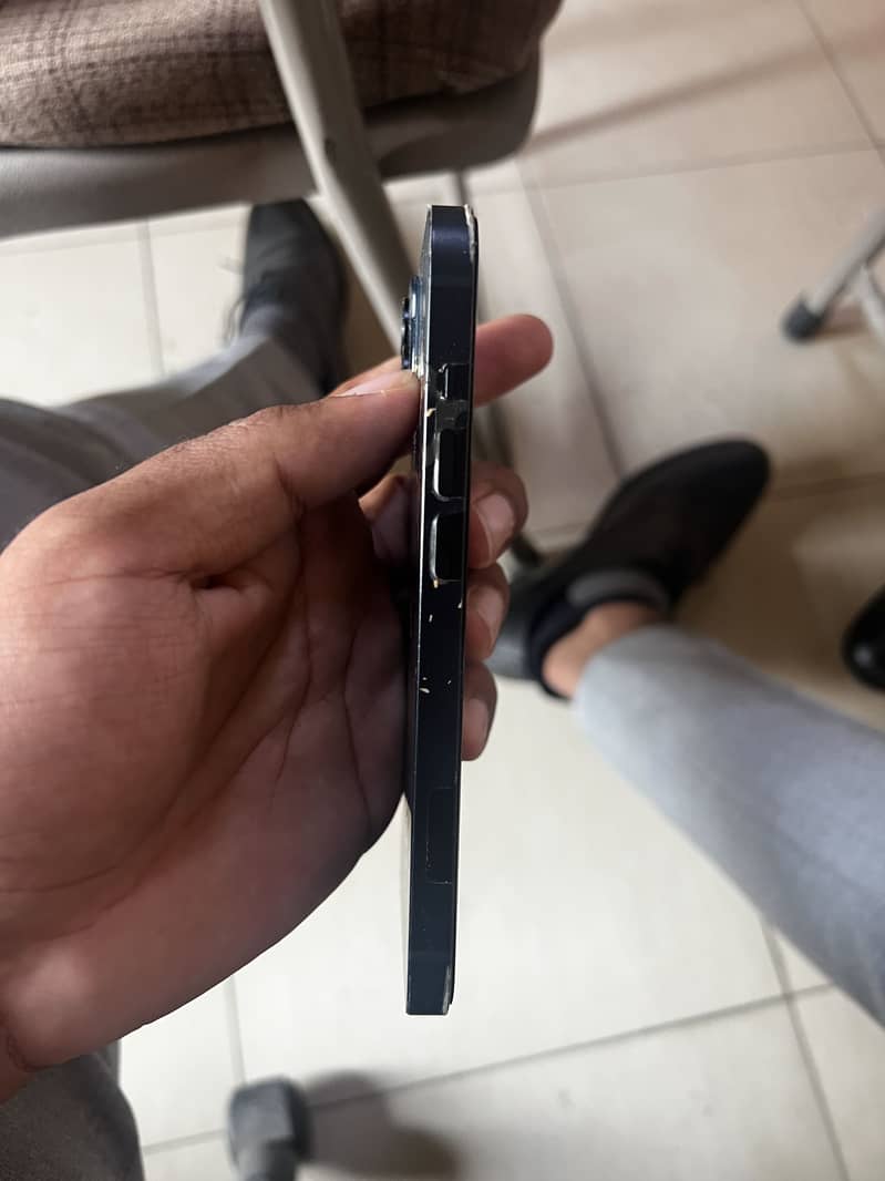 Apple iPhone 14 0