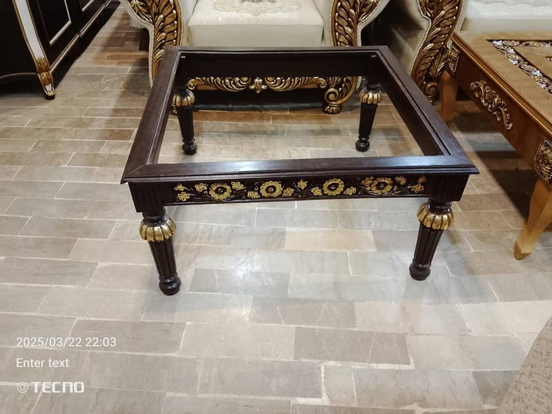 SOFA SET WITH TABLE 7