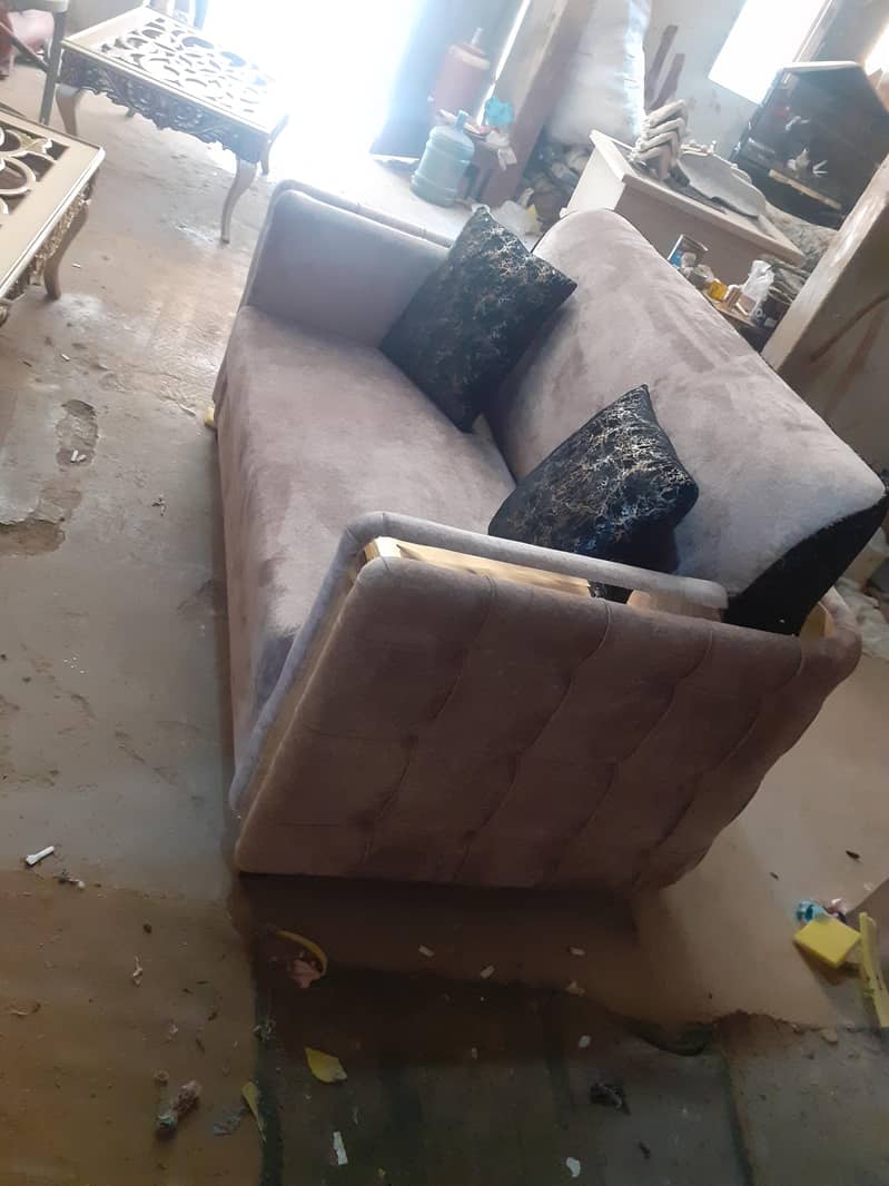 SOFA SET WITH TABLE 15