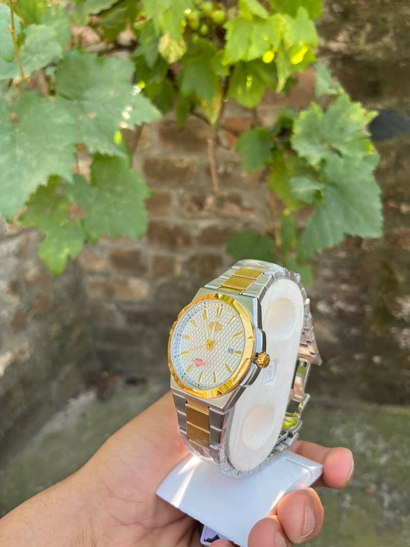Watch 0
