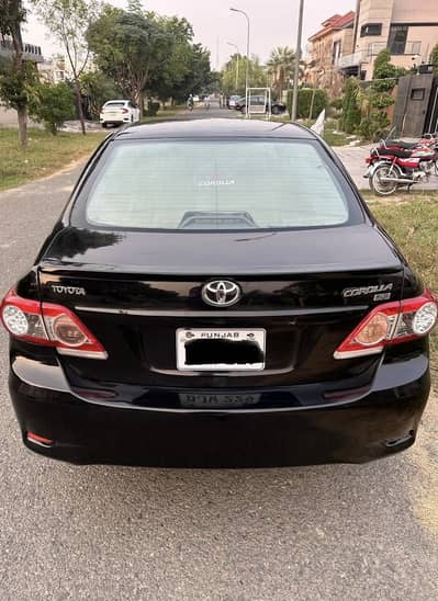 Toyota Corolla XLI 2014 Black lush condition