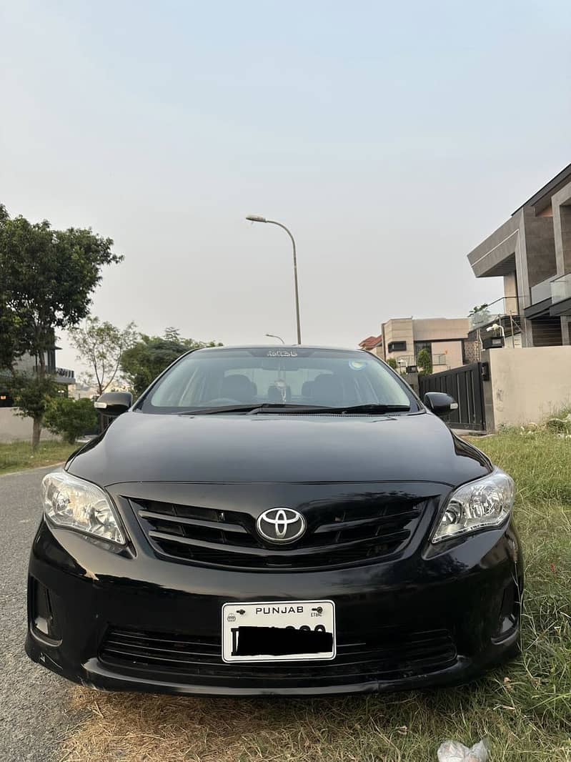 Toyota Corolla XLI 2014 Black lush condition - Cars - 1120860755