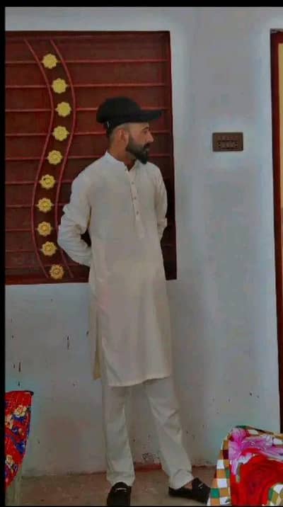 I need Job with good peoples in lahore
