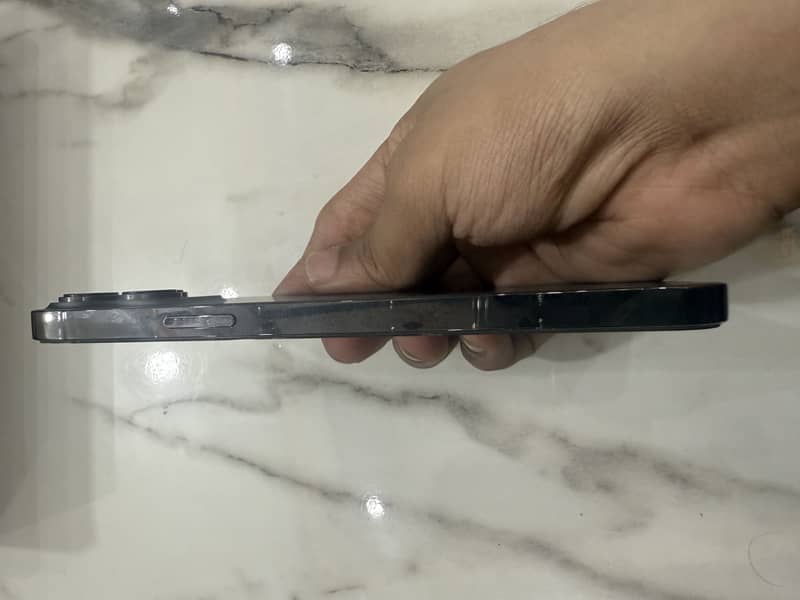 Apple iPhone 13 Pro Max LCD CHANGED Battery Changed 6