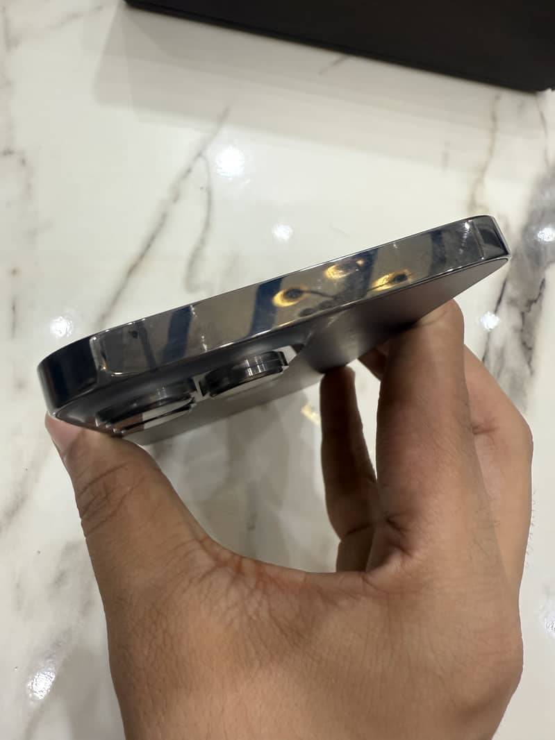 Apple iPhone 13 Pro Max LCD CHANGED Battery Changed 7
