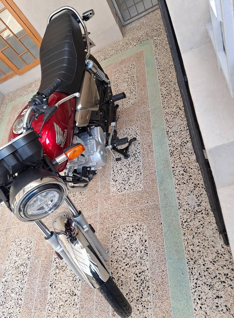 Honda CG 150 (2025 Model) | ISB Registered | 900 KM Mint condition ...