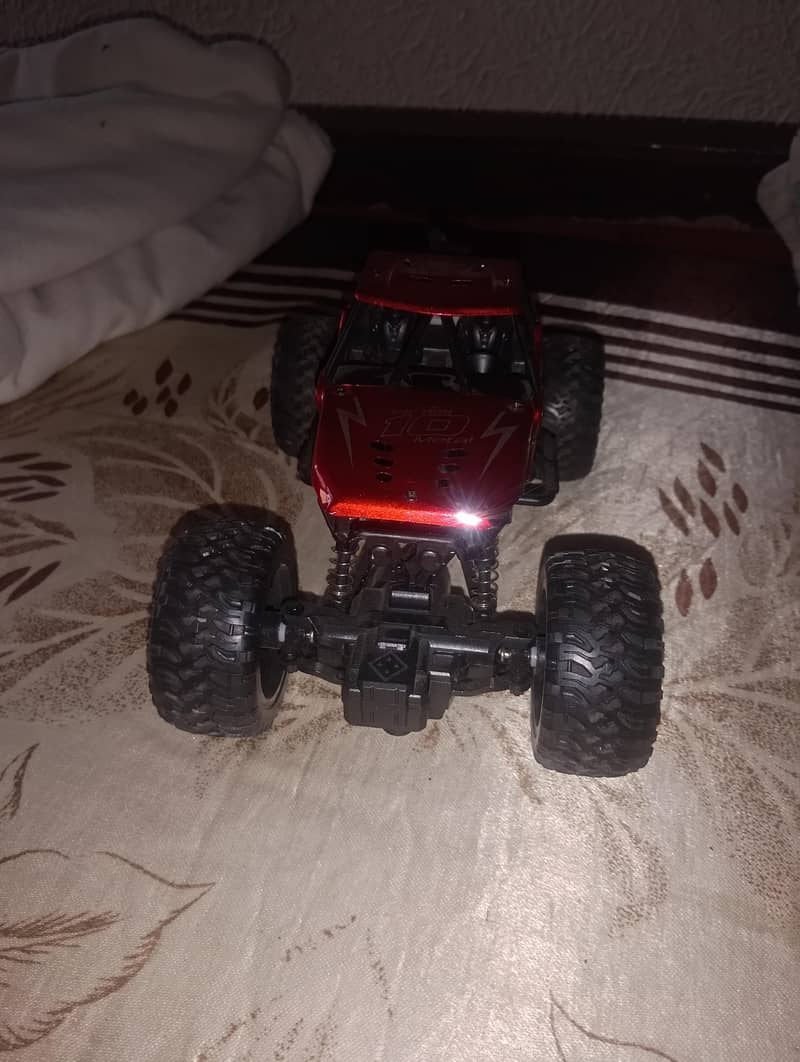 rac monster car with metal frame - Toys - 1120860827