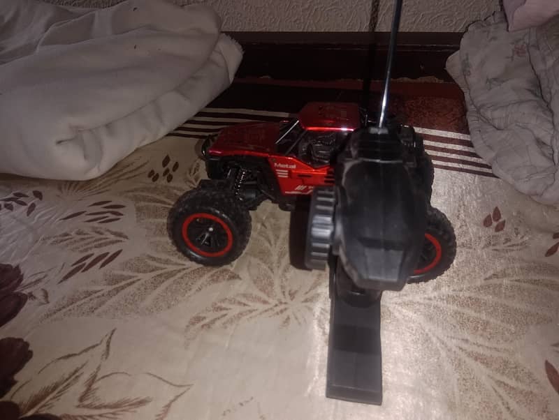 rac monster car with metal frame - Toys - 1120860827