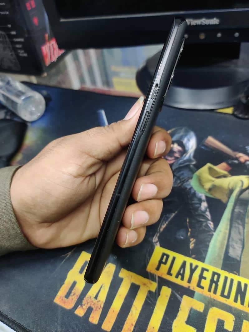 One Plus 9 Pro 5