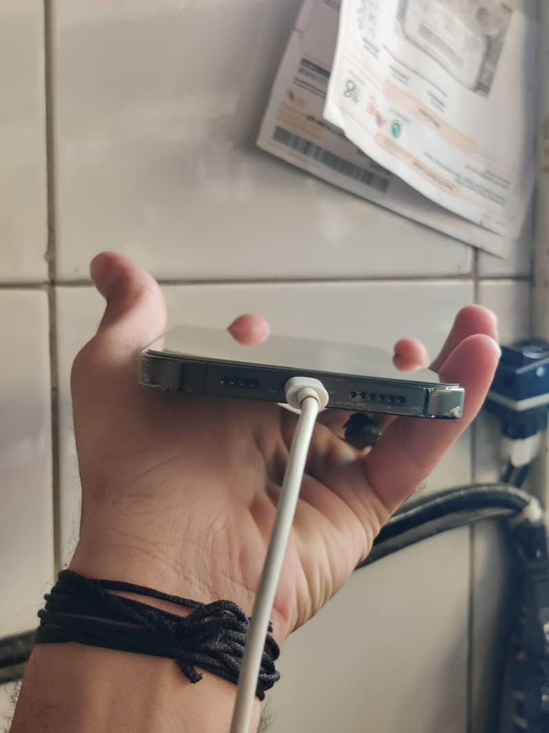 Iphone 13 pro max 5