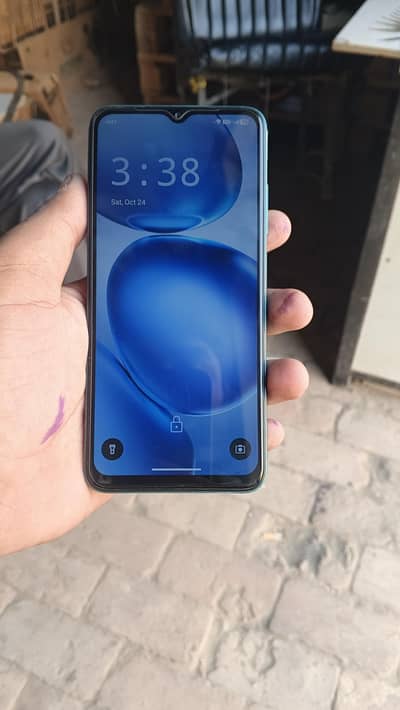 itelA100c condition 10/10 box charger available 3+5/128 Gb