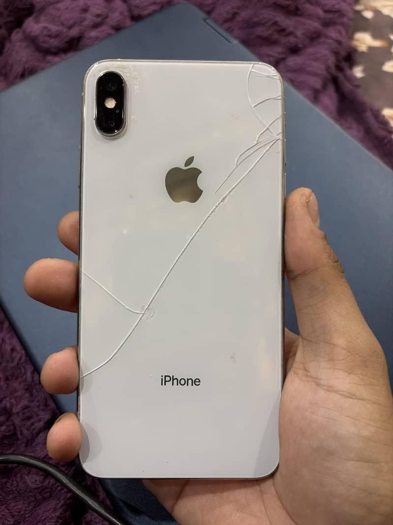Apple iPhone XS Max 2