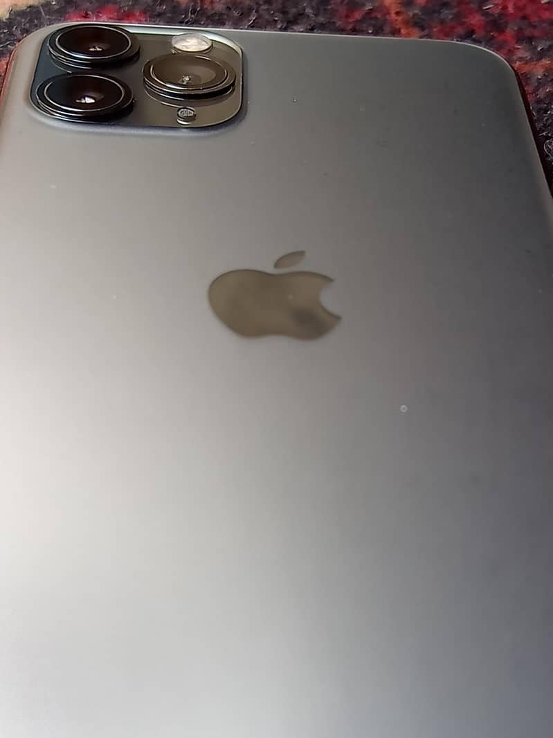 Apple iPhone 11 Pro 1