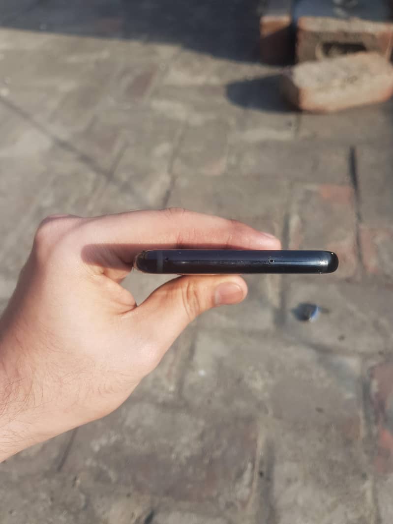 Samsung Mobile S8 Plus 8