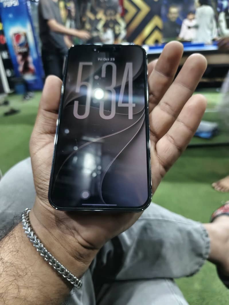Apple iPhone 14 Pro Max 3