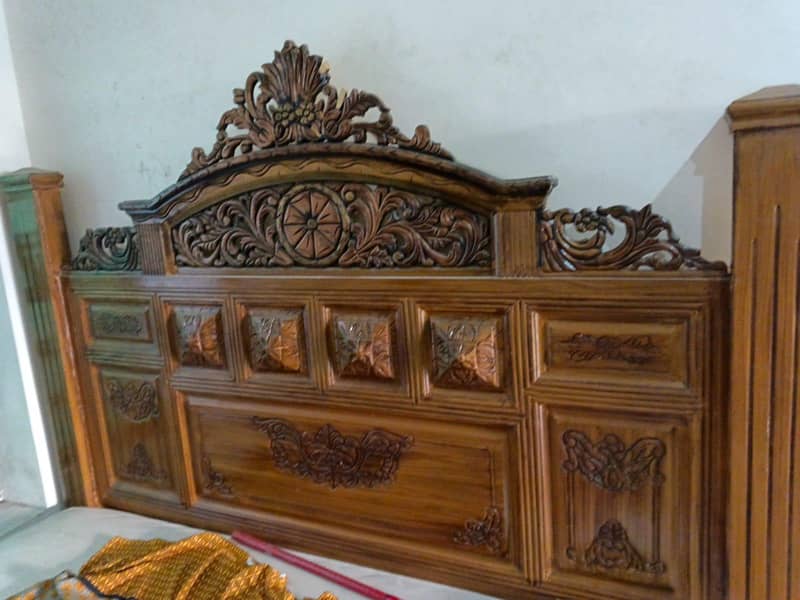 King size bed 3