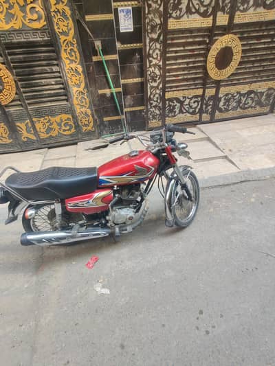 Honda 125 urgent sale book file original bro Kisi ki payment deni hai