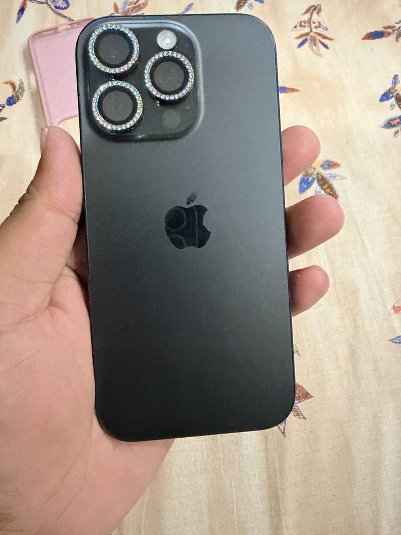 Apple iPhone 16 Pro 5