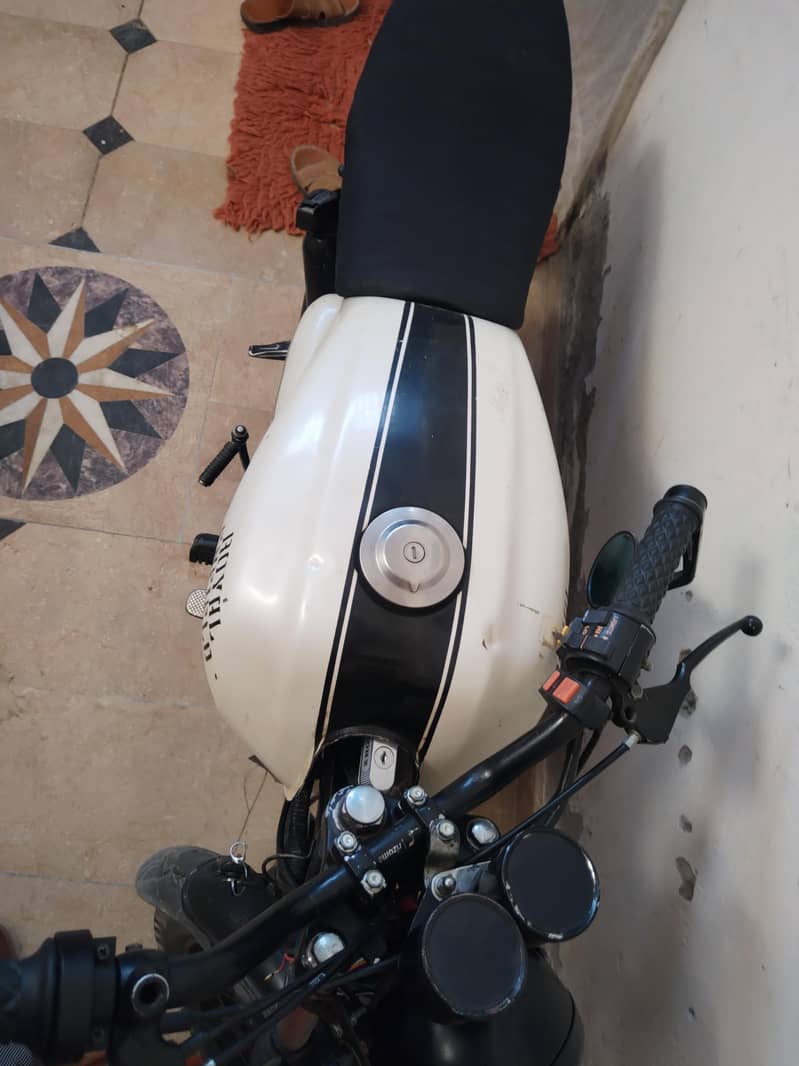 Cafe Racer 1