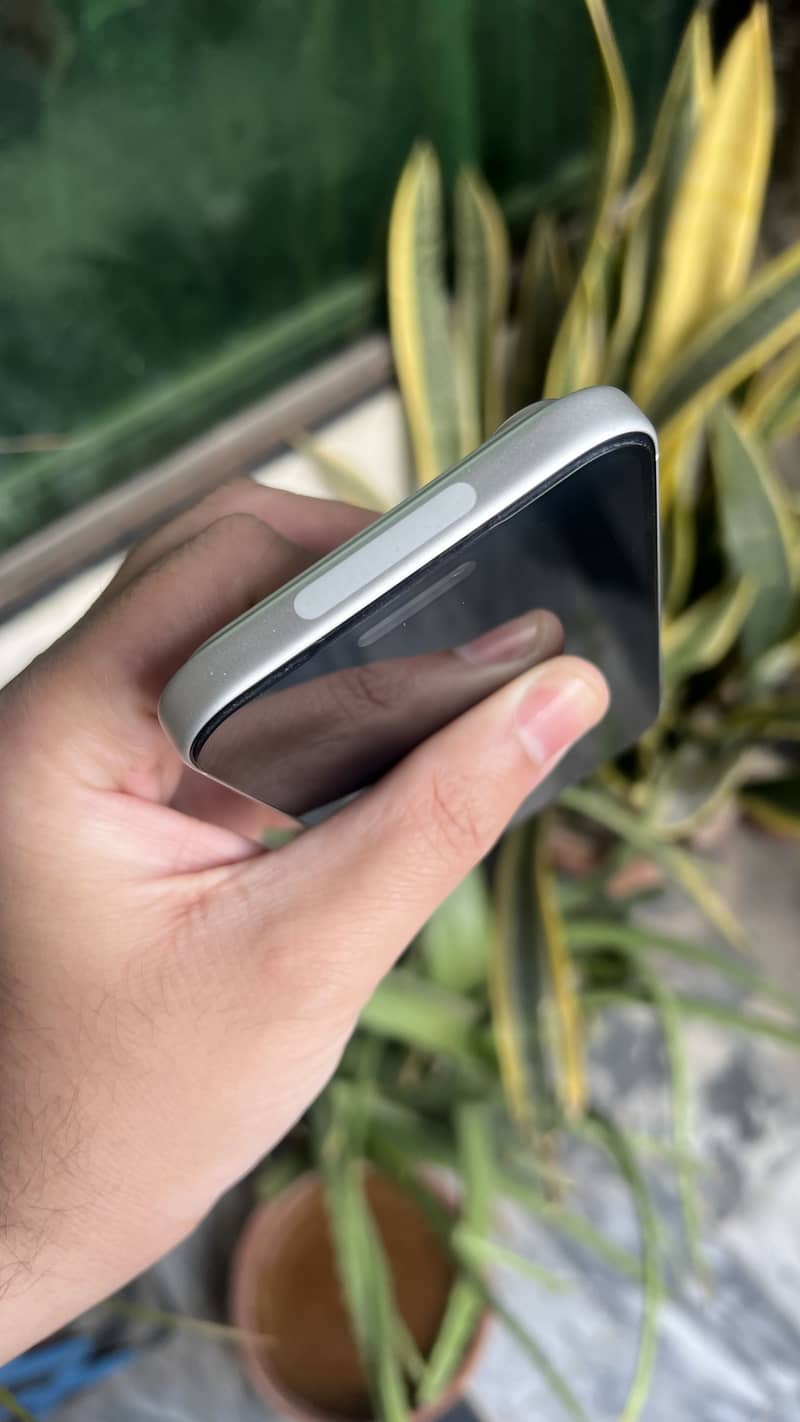 Apple iPhone 17 Pro Max 2