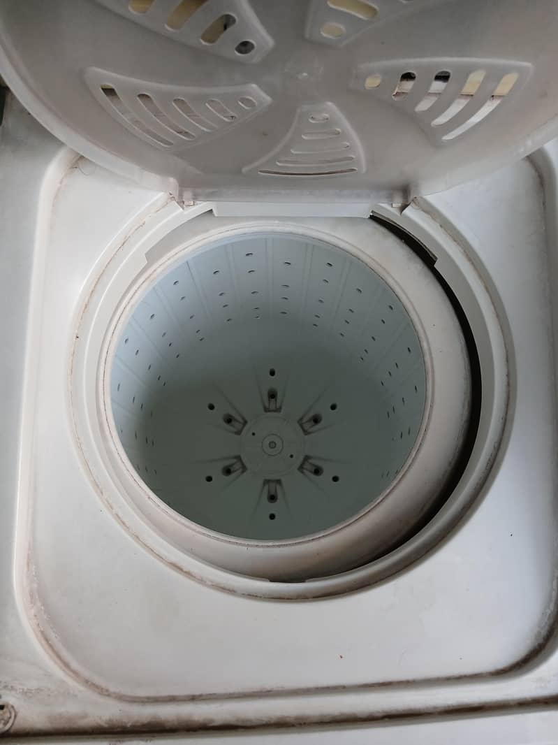 Dawlance washing machine 1