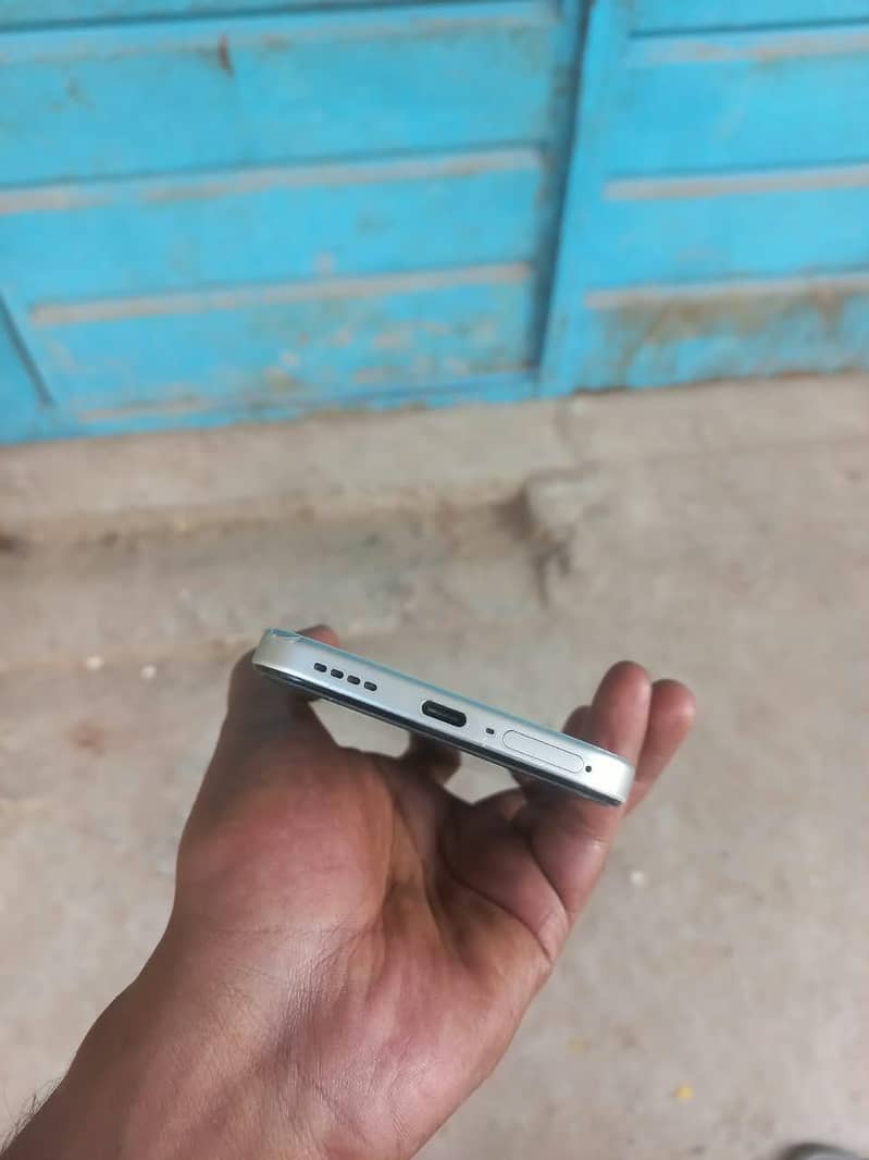 Realme 16 1