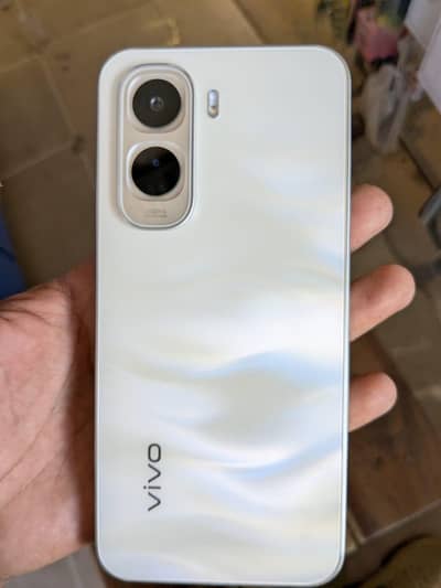 Vivo Y500