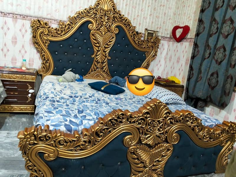 expensive bed 0