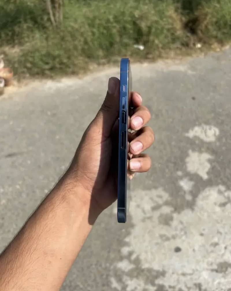 Apple iPhone 13 Pro 1