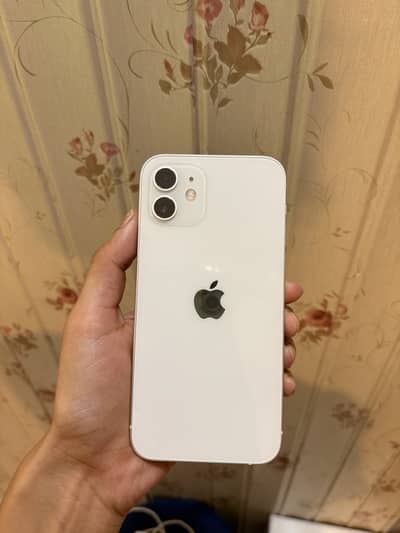 Apple iPhone 12