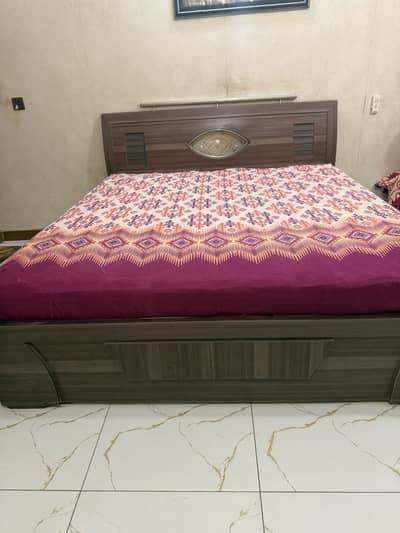 King Bed and Dressing Table with Mattress
