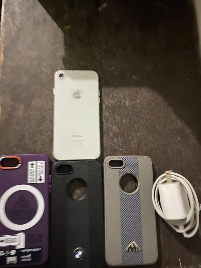 Apple iPhone 8 0
