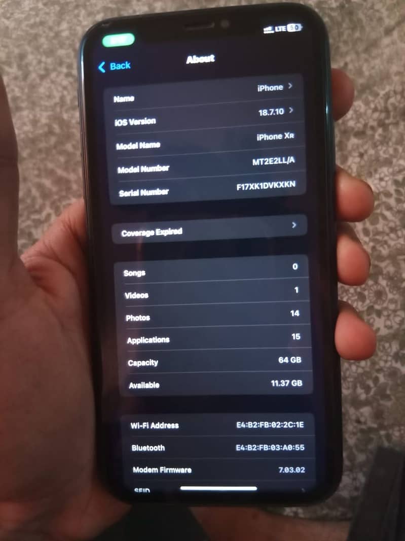 Apple iPhone XR 7