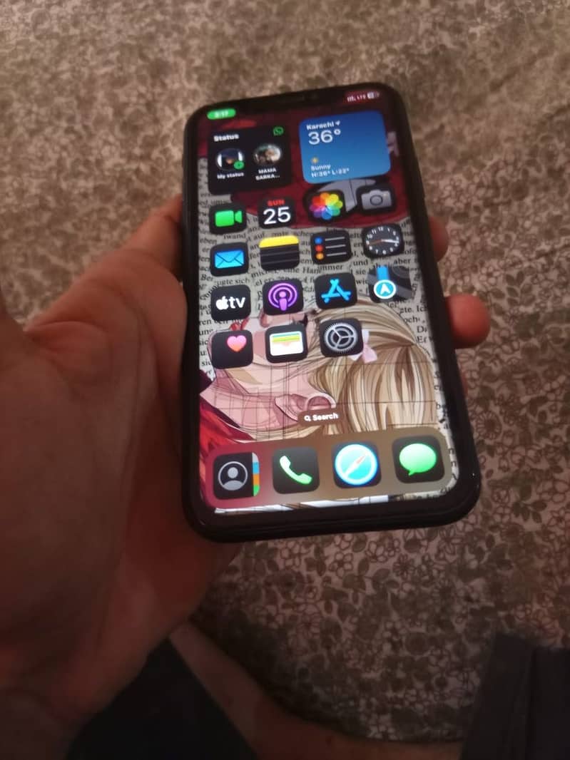 Apple iPhone XR 8