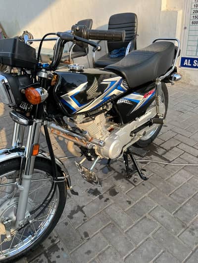 Honda 125 Black 2025 Model | 1st Owner | 11,969 KM Driven