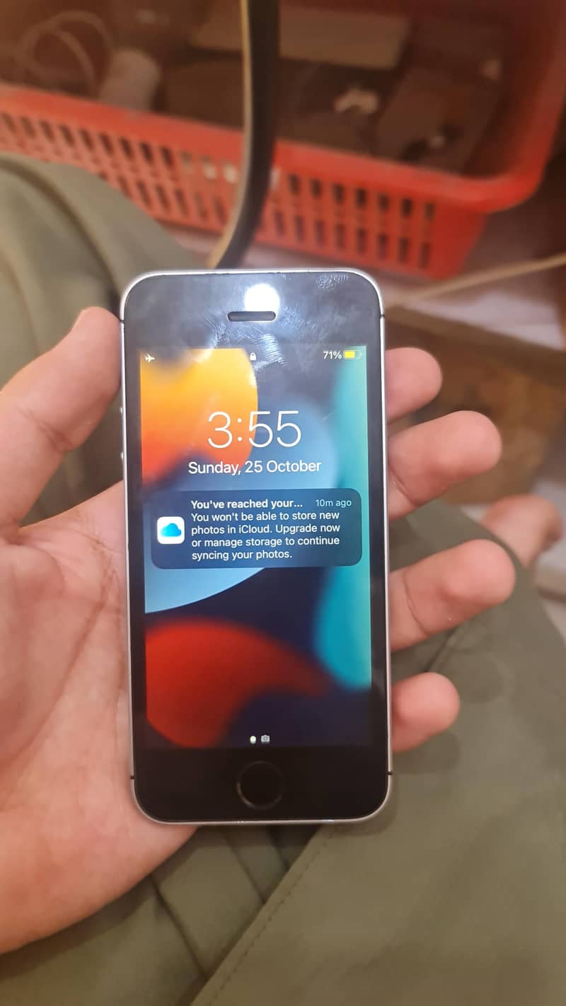 Apple iPhone SE 1
