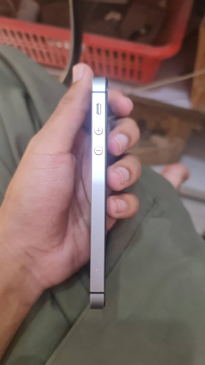 Apple iPhone SE 2