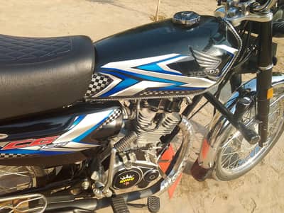 Honda CG 125 25 model Available for Sale in Sahiwal