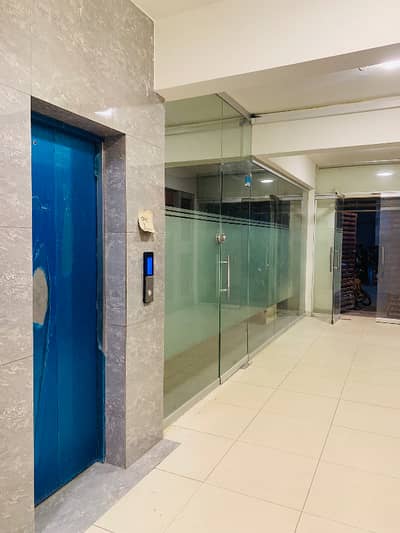 SBuilding: jheel park Connecting You to Exceptional Commercial Spaces. EXCLUSIVE CHANCE DEAL | PRIME