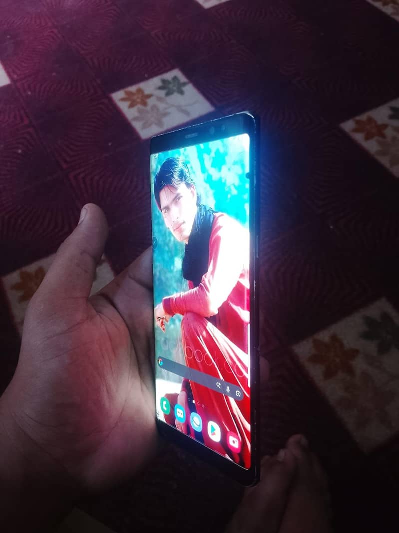 Samsung Mobile Note 8 3