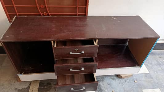 Wooden Shop Counter / Office Reception Counter for Sale in Multan