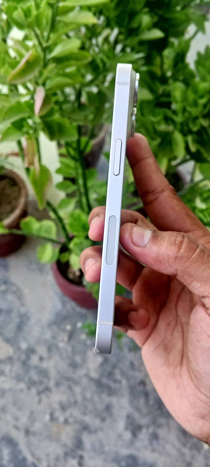 Apple iPhone 14 4