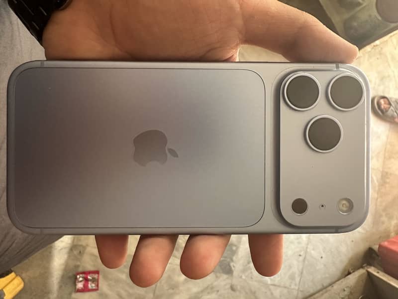 Apple iPhone 18 Pro Max 3