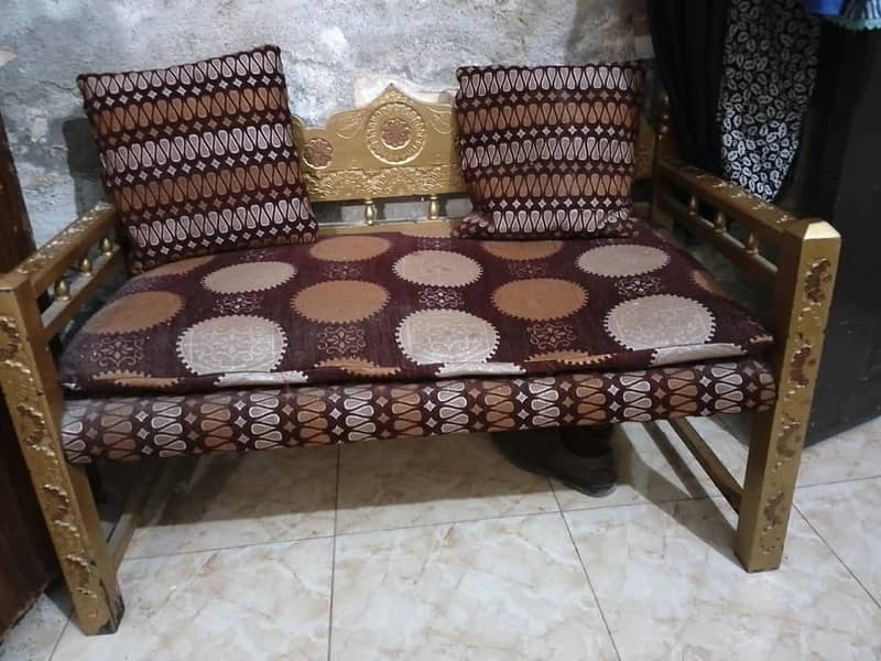sofa and sity 1