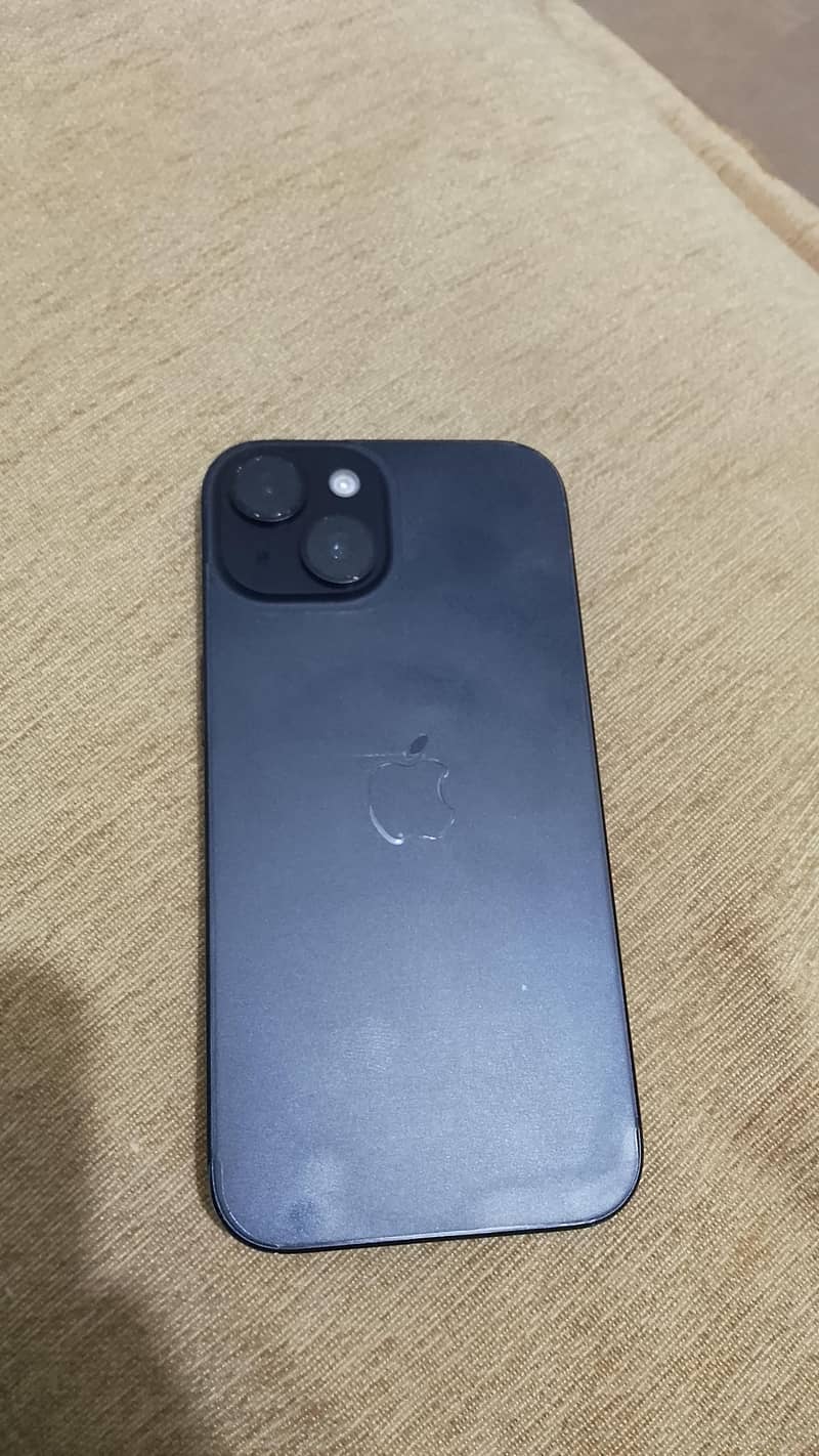 Apple iPhone 15 2